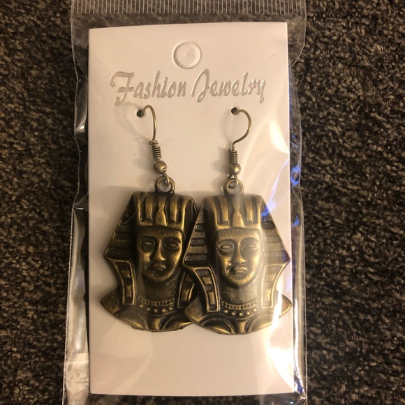 Vintage Pharaoh Earrings - Picture 8 of 8